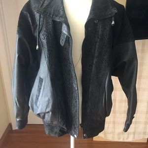 Vintage 90s Womens Caviar leather bomber jacket